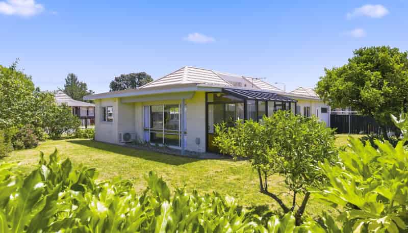 2 Cypress Grove, Paraparaumu