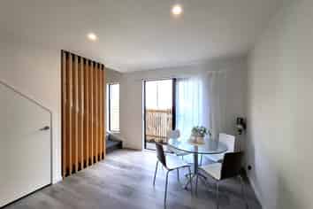 14 Ara Mara Hua, Henderson