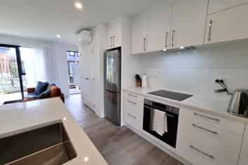 14 Ara Mara Hua, Henderson