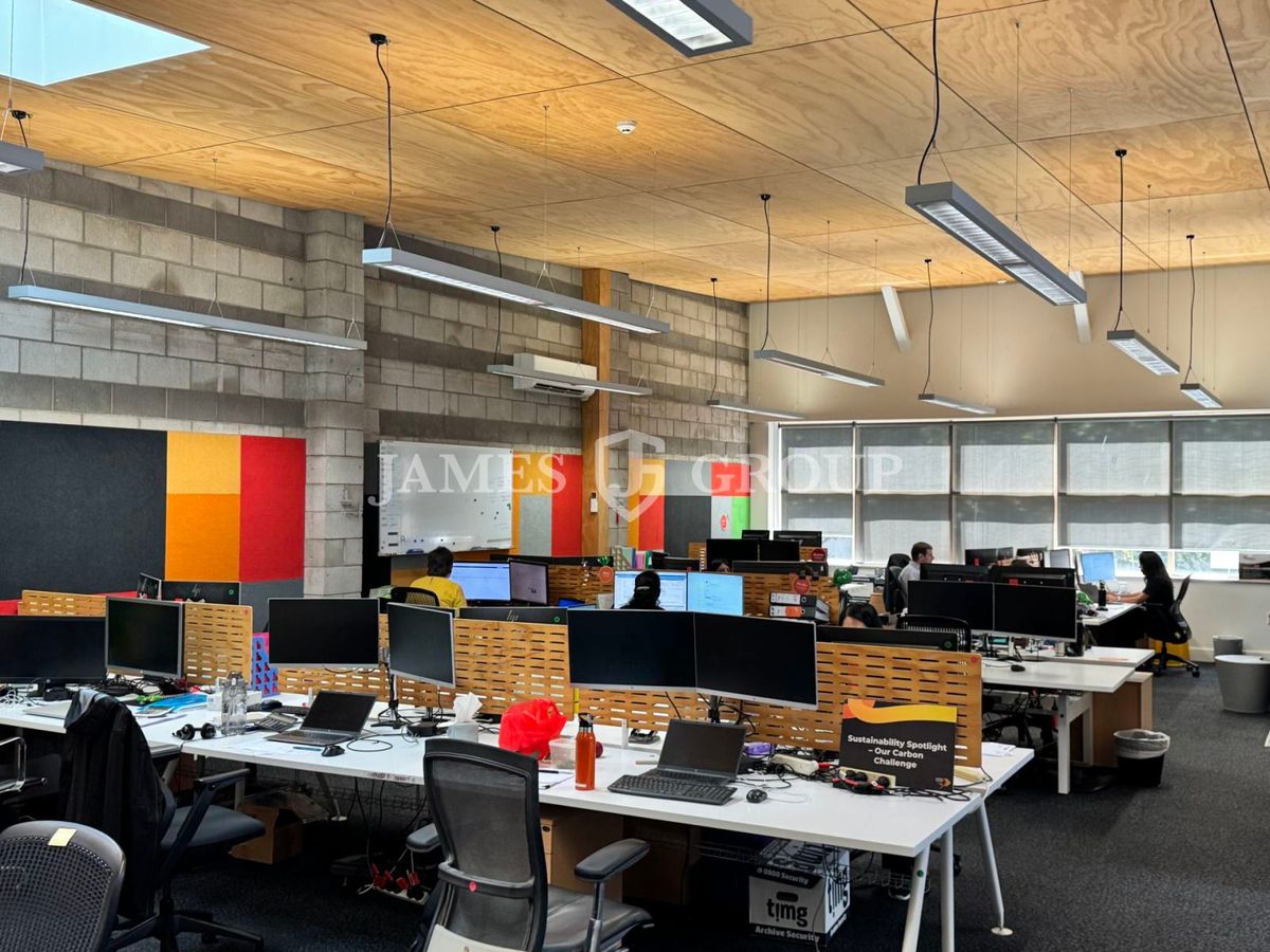 HIGH PROFILE OFFICE SPACE IN CENTRAL LOCATION