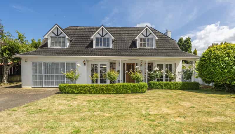 2 Tirimoana Place, Otamatea