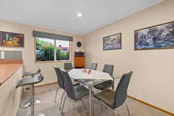 2 Church Street, Ashburton