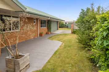 2 Church Street, Ashburton