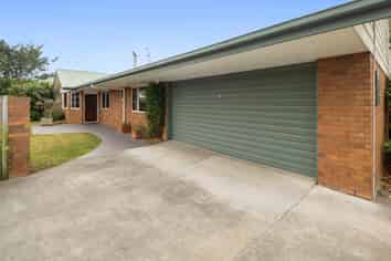 2 Church Street, Ashburton