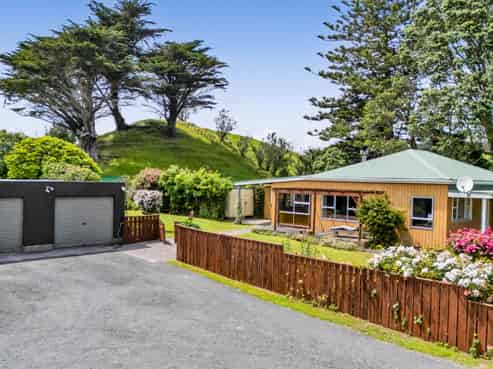 5610 South Road, Rahotu