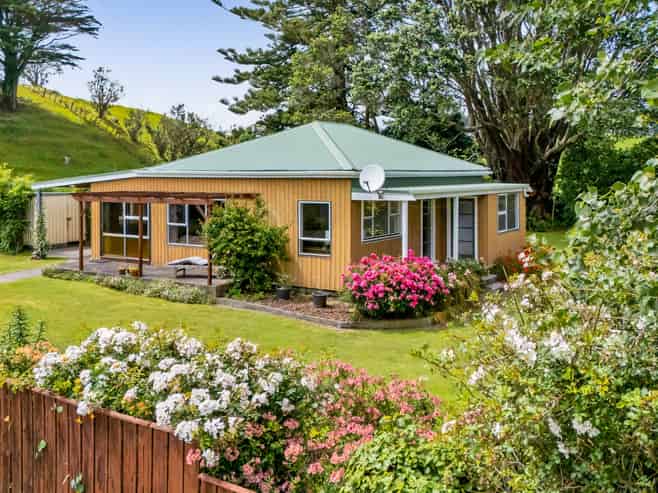 5610 South Road, Rahotu