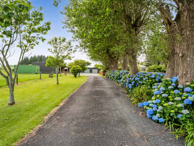 5610 South Road, Rahotu