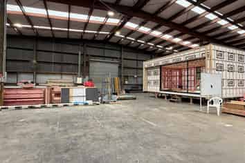 1800m² Warehouse With Large Secure Yard