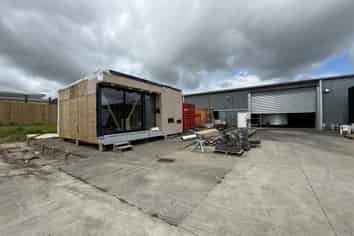 1800m² Warehouse With Large Secure Yard