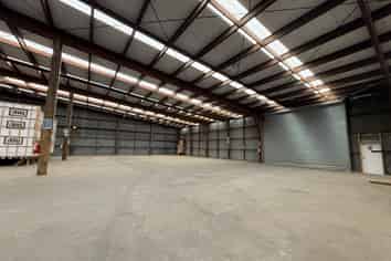 1800m² Warehouse With Large Secure Yard