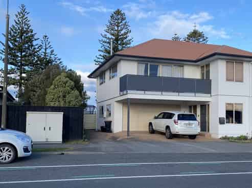 100 Te Awa Avenue, Te Awa