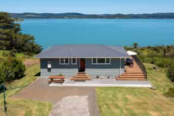 67 Waione Road, OPONONI