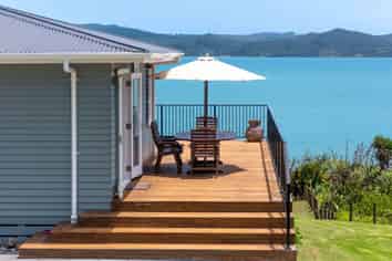 67 Waione Road, OPONONI