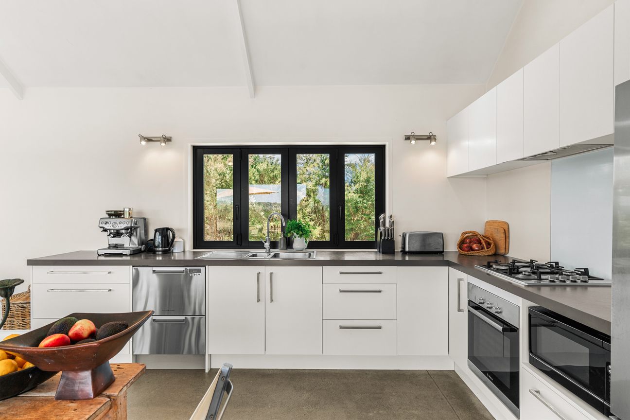 Private Coastal Sanctuary - Vista 6