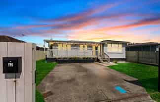 43 President Avenue, Papakura
