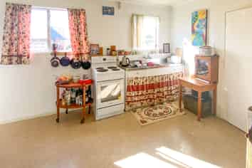 6 Maryburn Road, Twizel