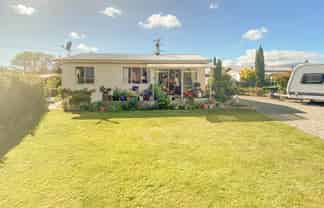 6 Maryburn Road, Twizel