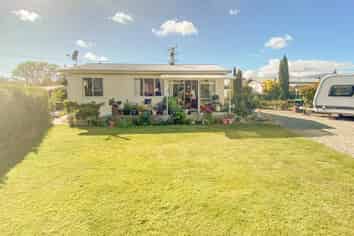 6 Maryburn Road, Twizel