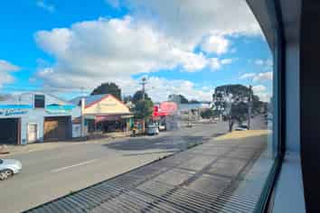 12B The Centre, Waipu