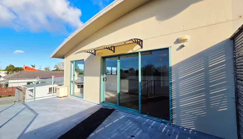 12B The Centre, Waipu