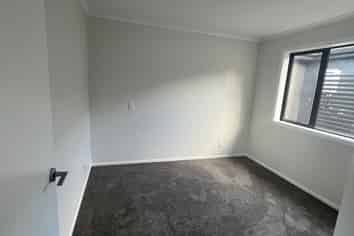 56 Hokioi Drive, Porirua