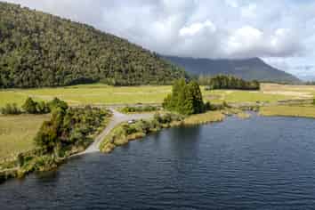 2237 Lake Brunner Road (Lots 3,4,5,6), Inchbonnie