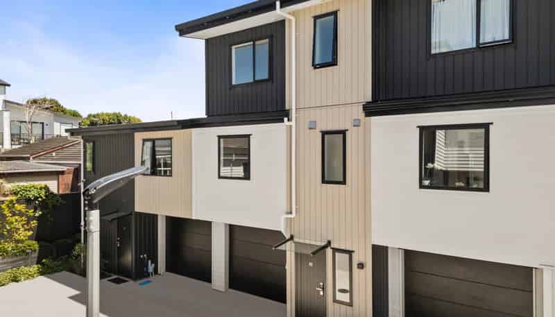 10/ 13 Arawa Street, New Lynn