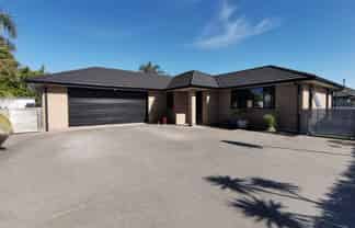 17 Roto View, One Tree Point