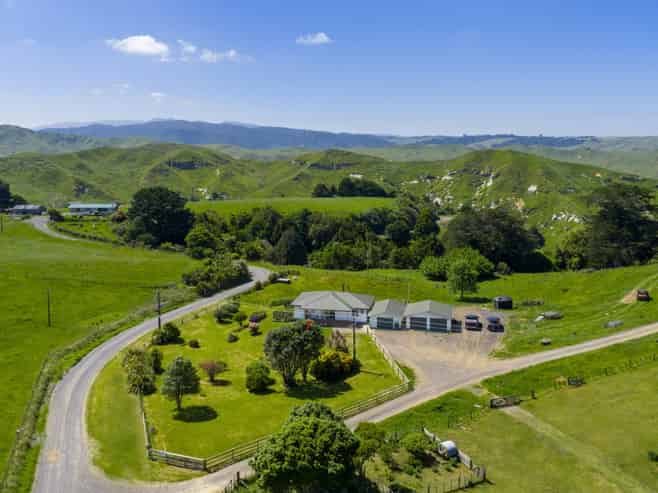 822 Kawhia Road, Makomako