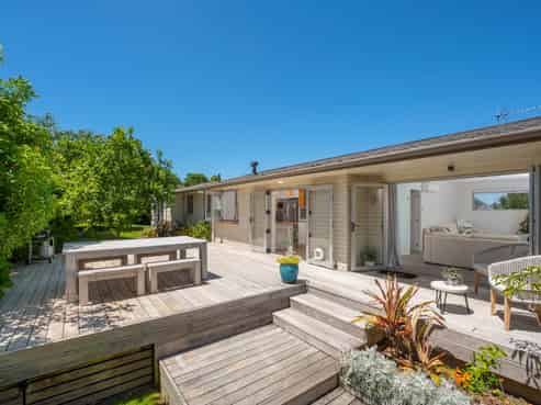 84  Princess Road, Bellevue