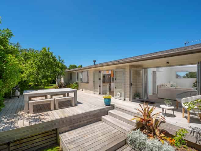 84  Princess Road, Bellevue