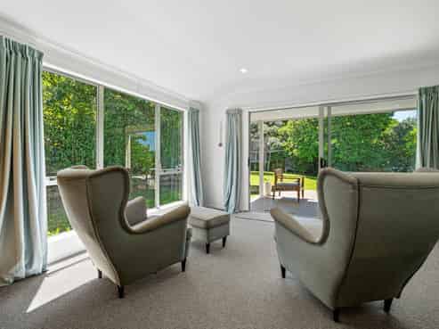 84  Princess Road, Bellevue