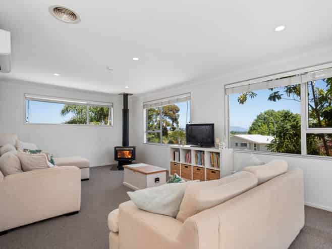 84  Princess Road, Bellevue