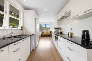 22 Downer Street, Helensville