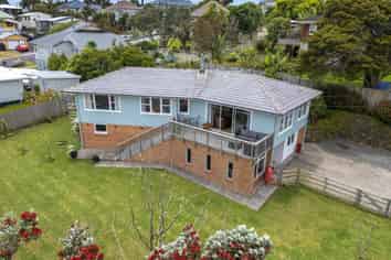 22 Downer Street, Helensville