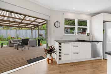 22 Downer Street, Helensville