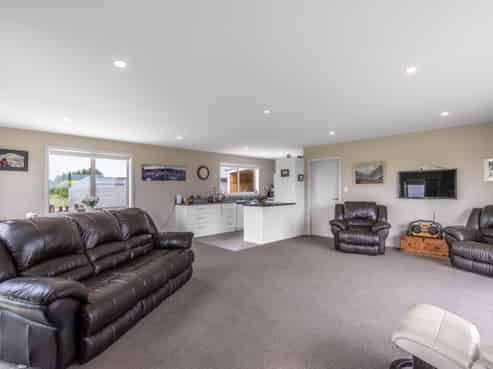 93 Woodlands Cemetery Road, Woodlands