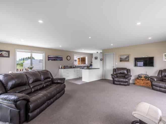 93 Woodlands Cemetery Road, Woodlands