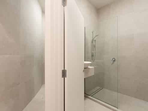 Substantial Mount Land & Buildings