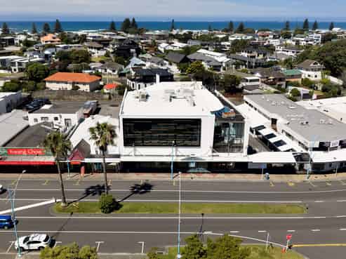 Substantial Mount Land & Buildings