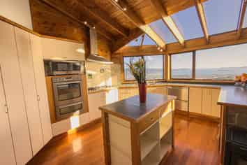 252 Normandale Road, Normandale