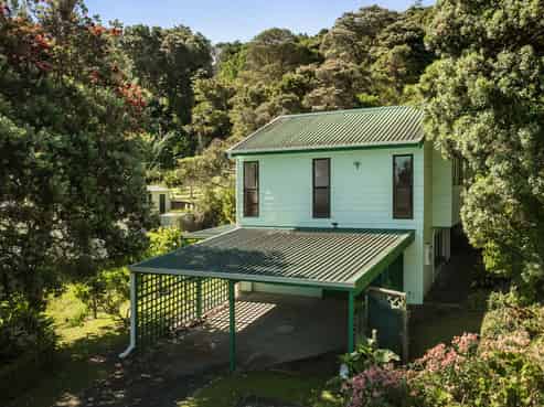 35 Waiomu Valley Road, Waiomu