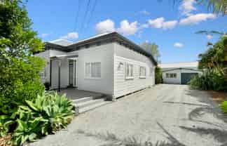 6 Duke Street, Tamarau