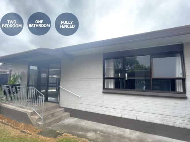 2/6B Youngs Road, Papakura