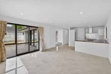 10A Cossar Street, Burwood