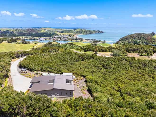 116 Stratford Drive, Cable Bay
