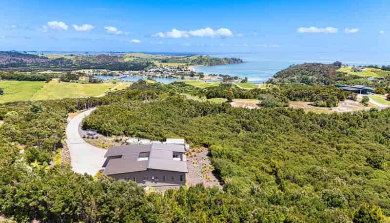 116 Stratford Drive, Cable Bay