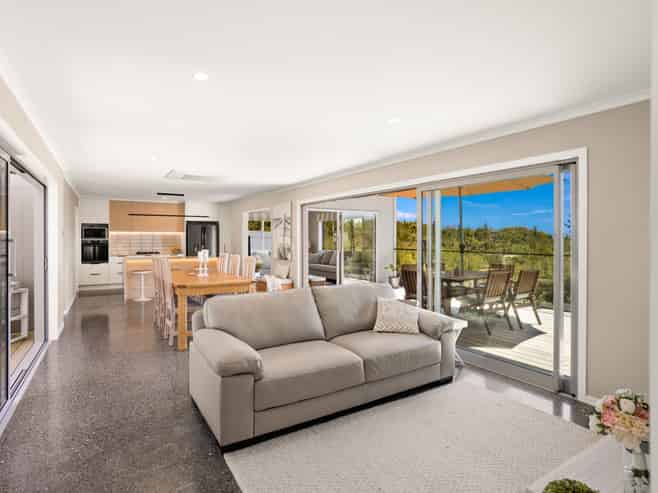 116 Stratford Drive, Cable Bay