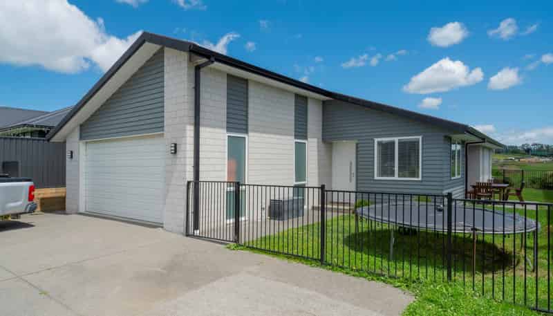 29 Pioneer Crescent, Omokoroa