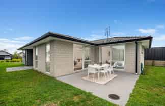 29 Pioneer Crescent, Omokoroa